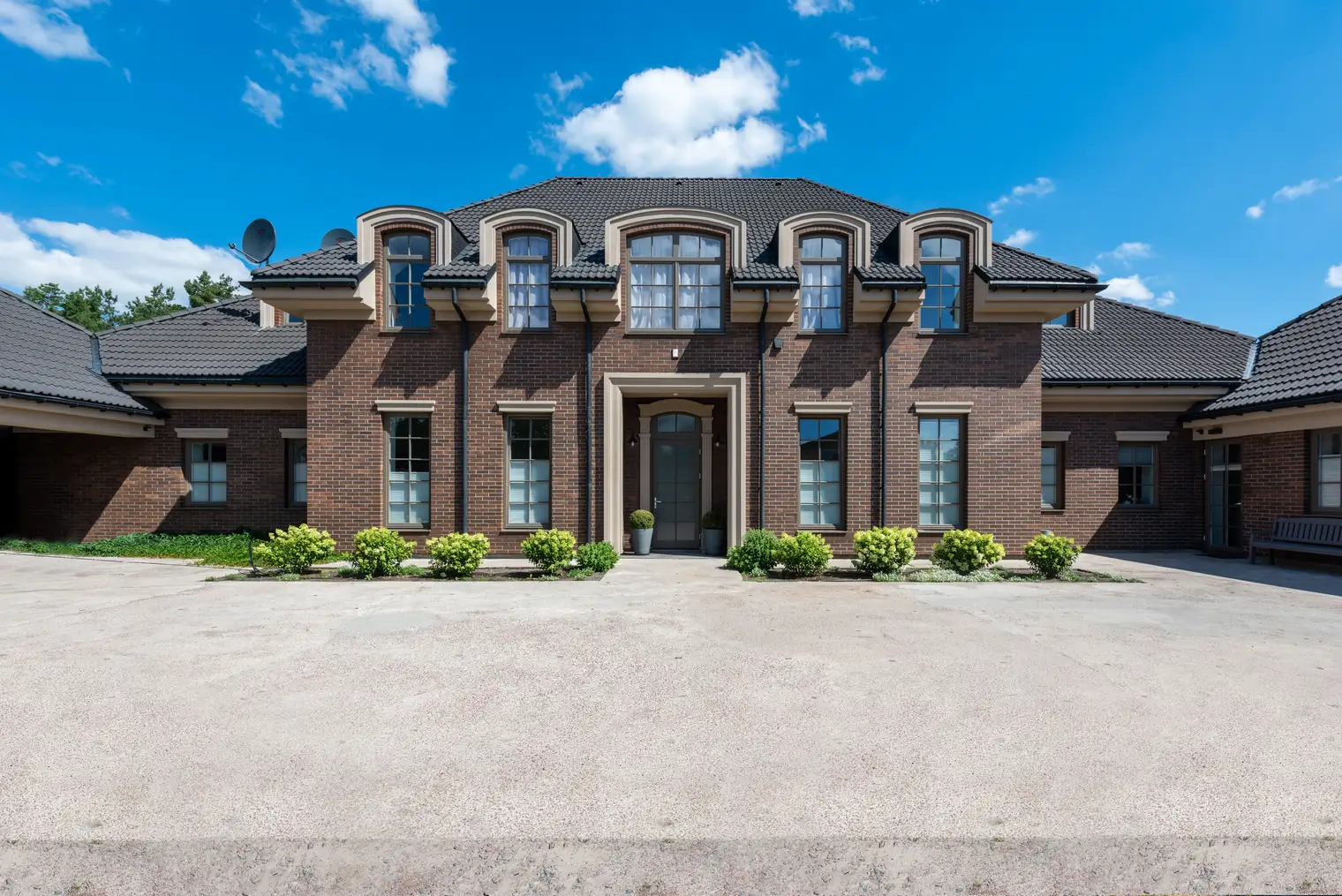 Dedicated in-house masonry craftsmen